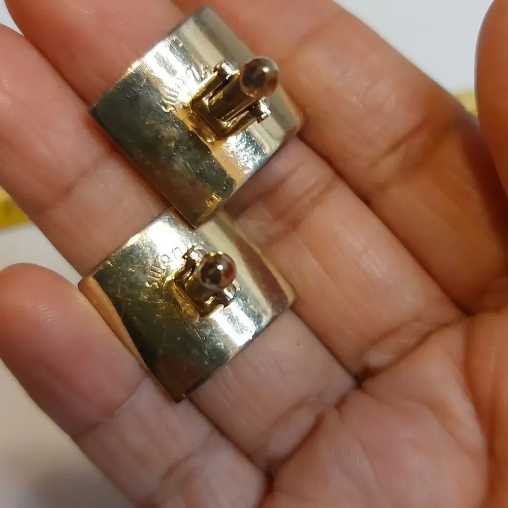 Vintage Art Deco Ornate Engrave Design Classy Cufflinks Gold Tone Curved Square